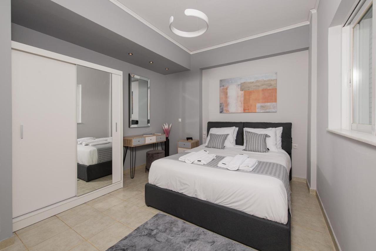 Nelion 01 - A Dream Apartment With Amazing View Aigio Bagian luar foto