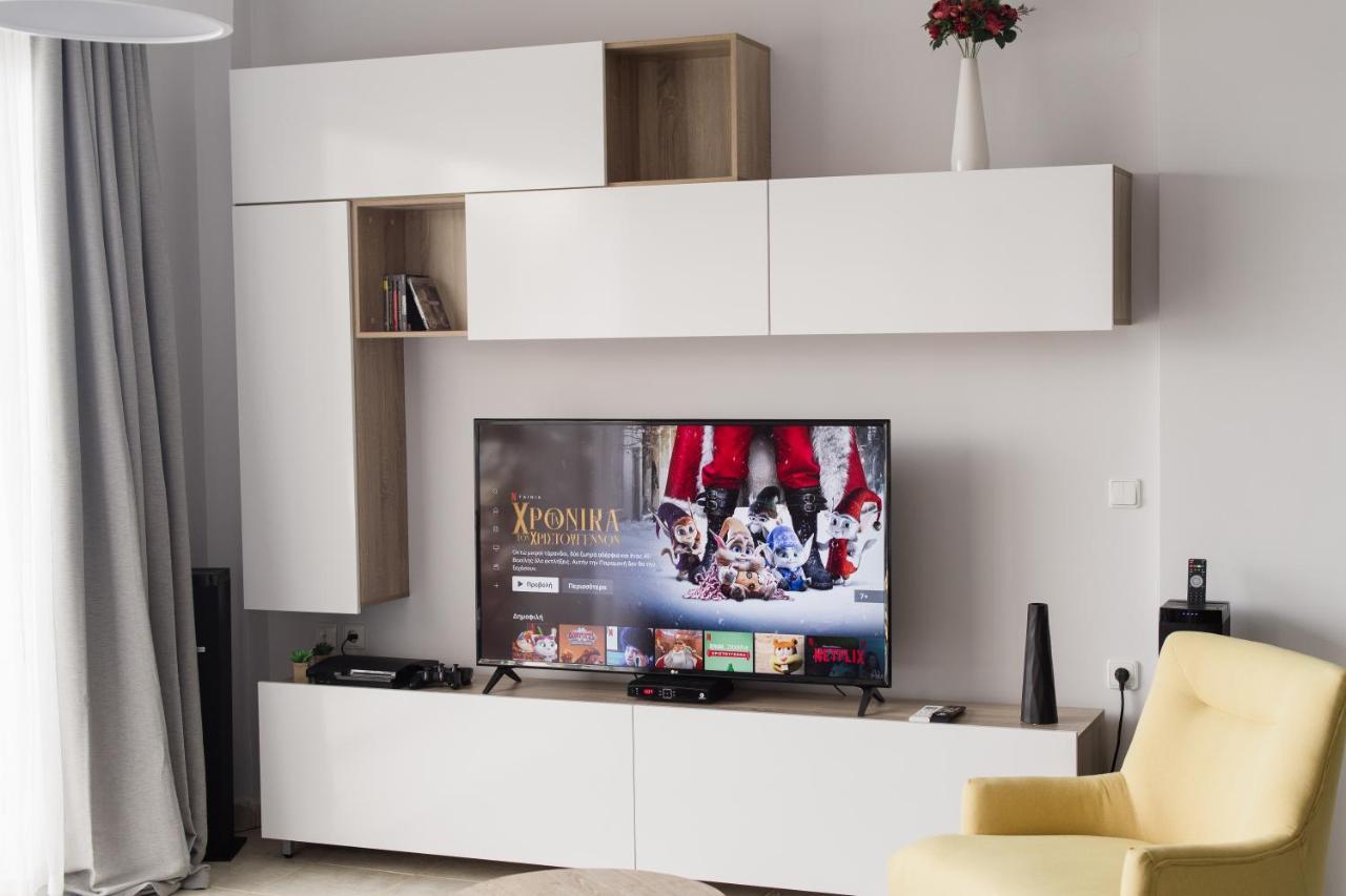 Nelion 01 - A Dream Apartment With Amazing View Aigio Bagian luar foto