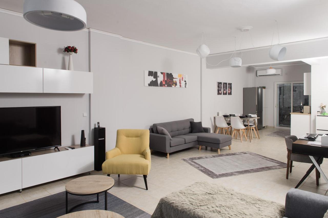 Nelion 01 - A Dream Apartment With Amazing View Aigio Bagian luar foto
